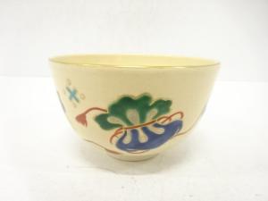 瑞雲造　金彩色絵　宝尽くし　茶碗